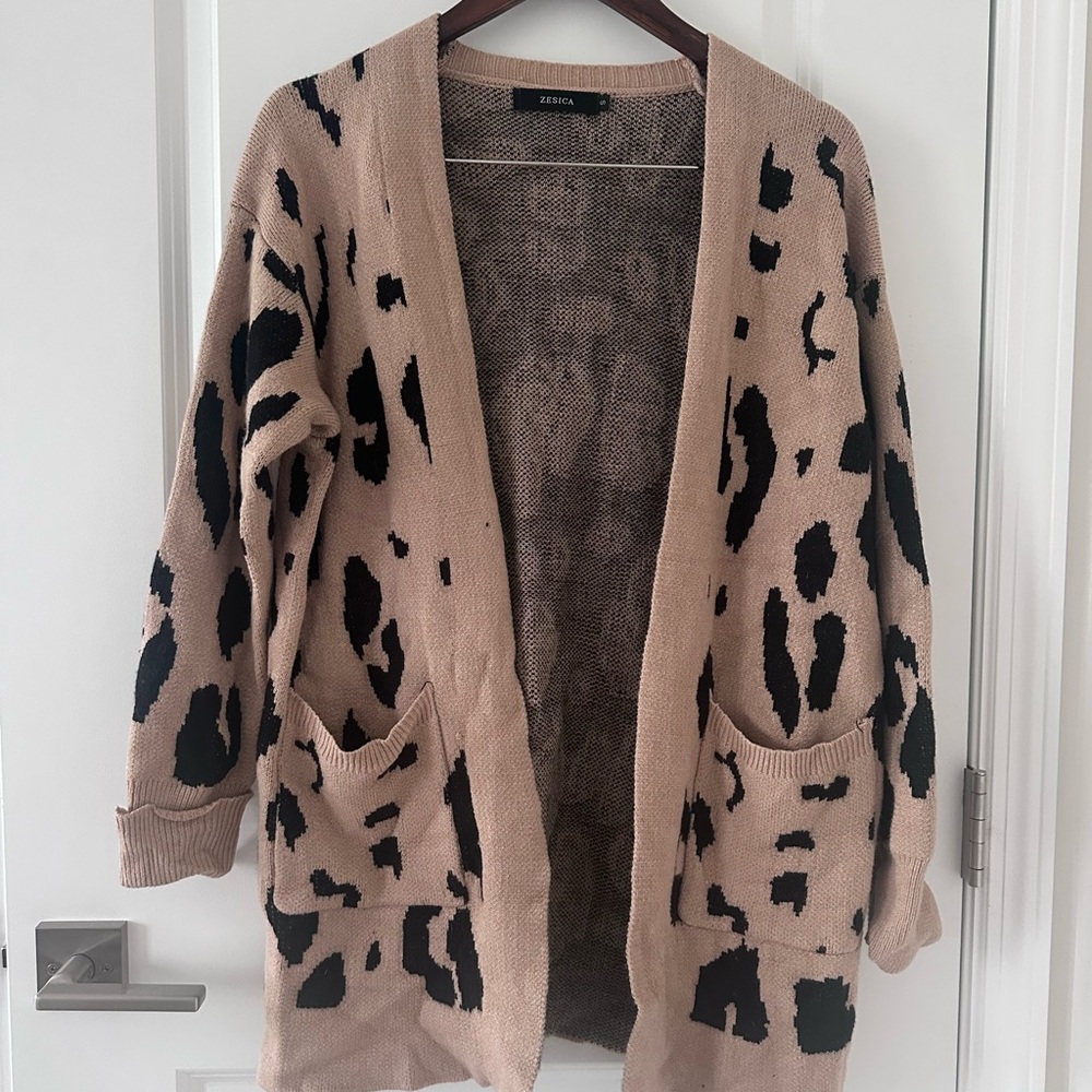 Women's Leopard Print Sweater - Tan and Black